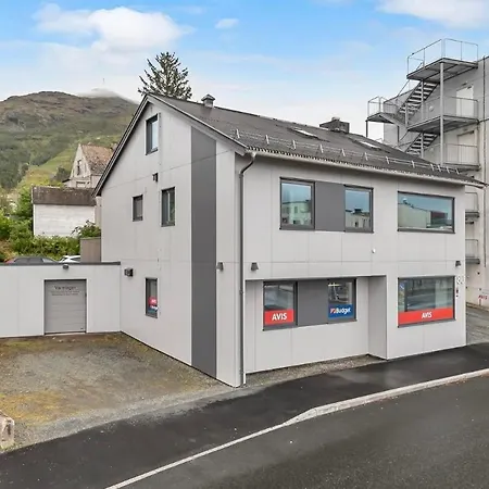 Din Hjem! Mitt I By1. Gratis Parkering!! アパート ナルヴィク