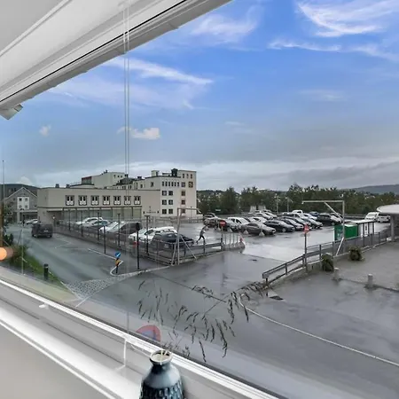 Din Hjem! Mitt I By1. Gratis Parkering!! דירה *