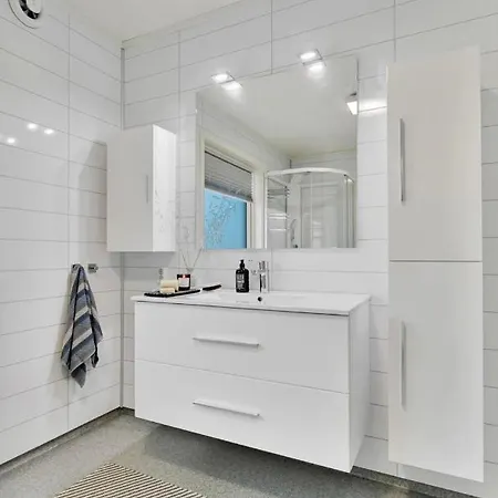 Din Hjem! Mitt I By1. Gratis Parkering!! Leilighet Narvik